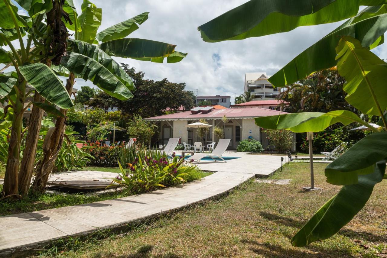 Hotel Les Bananiers Le Gosier  Exterior photo