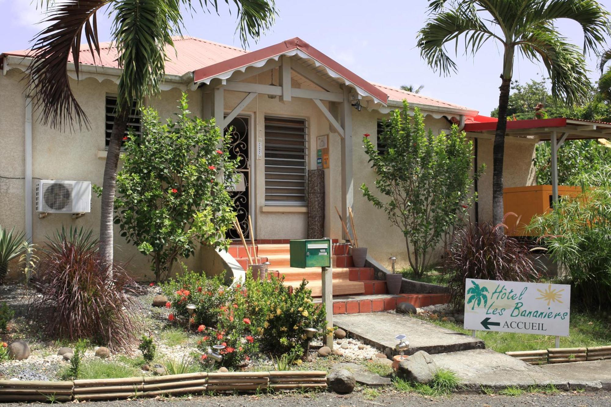 Hotel Les Bananiers Le Gosier  Exterior photo